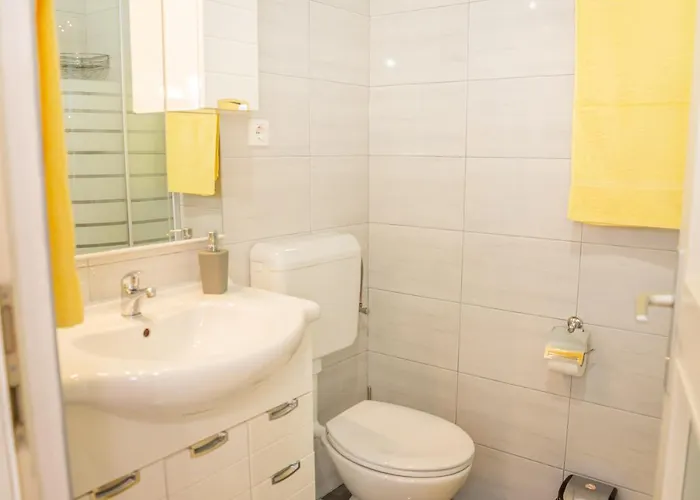 Eleonora Apartamento *