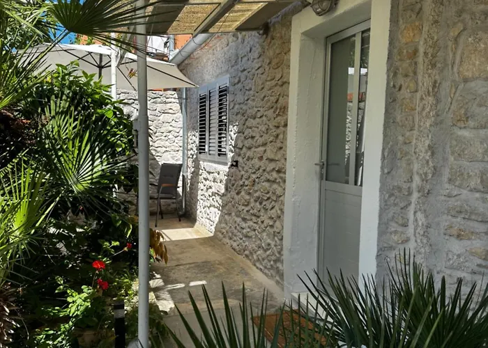 Eleonora Apartamento *