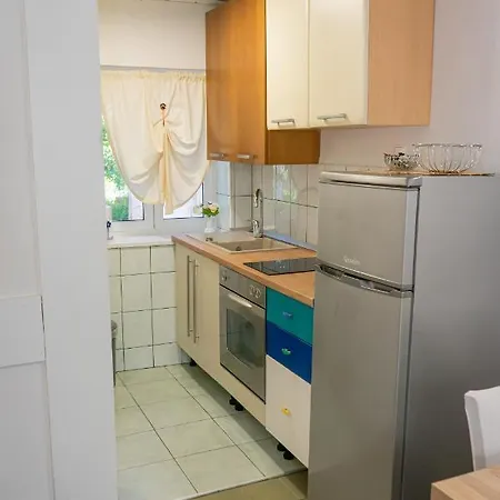Eleonora Apartment
