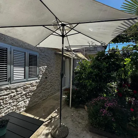 Apartman Eleonora *